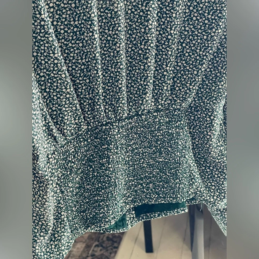 Abercrombie & Fitch Green Floral Square-Neck Long-Sleeve Blouse